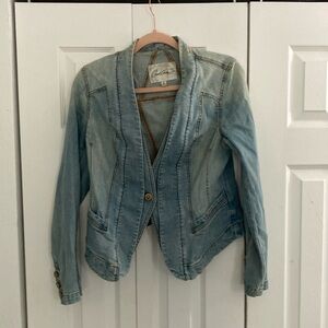 CABI Carol Anderson by Invitarion Denim Jacket
